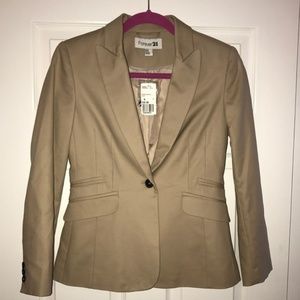 NWT Forever 21 Tan (Taupe) Blazer Size Medium